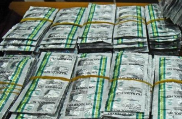 Polisi Gerebek Toko Penjual obat keras Tramadol dan Hexymer Ilegal di Bogor