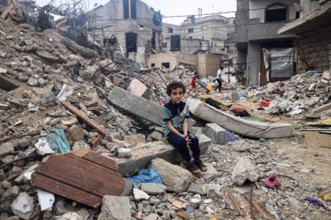 EGO PALESTINA dan ISRAEL: KORBANKAN RIBUAN JIWA