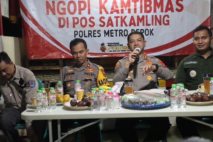 Kapolres Metro Depok Gelar Ngopi Kamtibmas Bersama Warga 