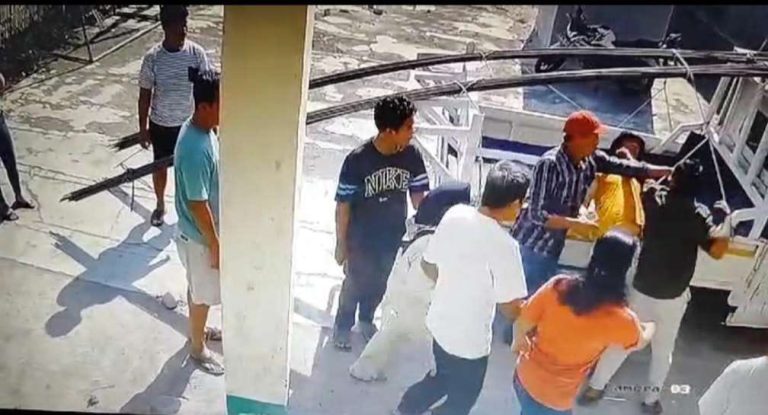 Supir Angkut Barang Dikeroyok Di SDN 03 Karangsentosa karangbahagia