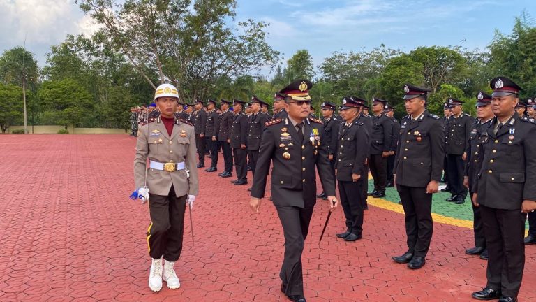 Kapolres Bangka Barat Pimpin Upacara HUT Bhayangkara Ke-78