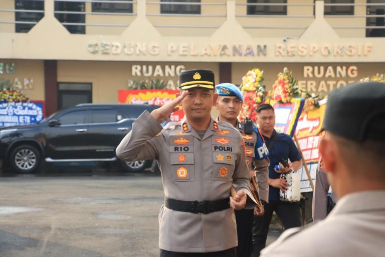 Kapolres Bogor Pimpin Upacara Kenaikan Pangkat TMT 1 Juli 2024 Personil Polres Bogor
