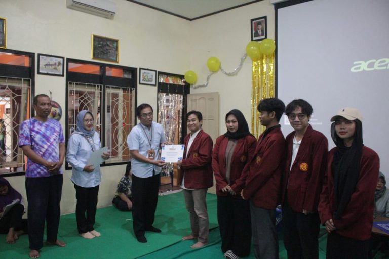 Akhiri Program Kemanusiaan, SLB ABCD Tunas Kasih Gelar Nonton Bareng Karya Siswa
