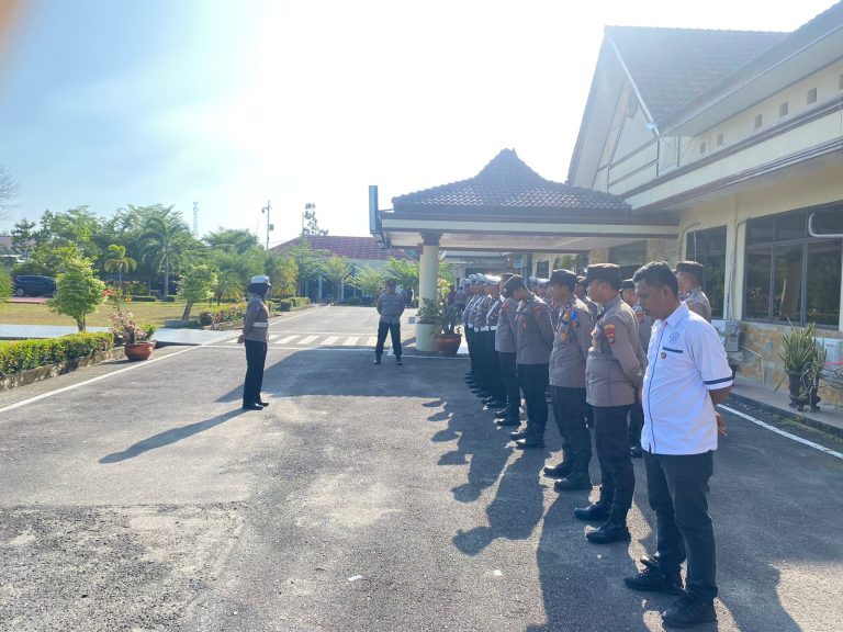 Kasat Lantas Pimpin Apel Operasi Patuh Menumbing 2024 di Bangka Barat