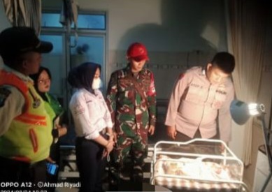 Heboh! Bayi Laki-laki Ditemukan di Toilet Stasiun Tenjo, Polisi Buru Orangtua Pelaku