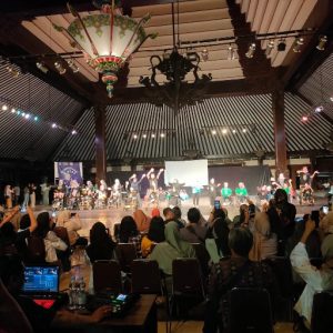 Teater ruang hening