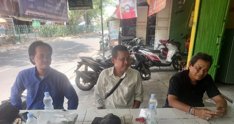 H Sentot Dukung Warga Jatijajar dan Cilangkap Kirim Bansos Korban Kebakaran Manggarai