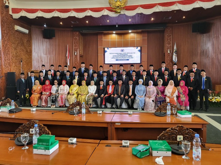 50 anggota dprd
