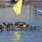 Prajurit Marinir Diuji dalam Lomba Renang Laut 1000 Meter Binsat 2024