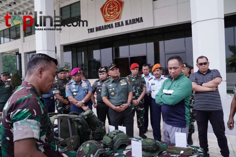 Panglima TNI Tinjau Kesiapan Peralatan Tugas Satgas Opsdagri 2025