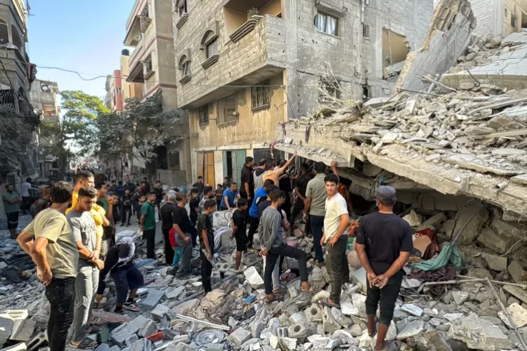Adegan Teror Di Gaza Utara Saat Pasukan Israel mengebom Beirut