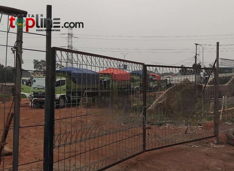Konflik Tanah Urugan di Depok, Puluhan Truk Tertahan di Lokasi Galian