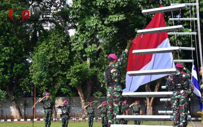 Wadan Kormar Jadi Inspektur Upacara Bendera 17-an Lingkungan Mako Korps Marinir