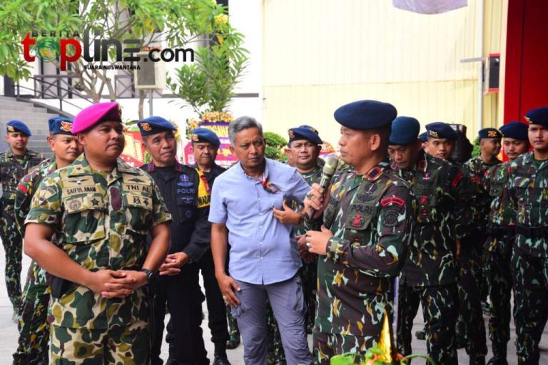 Sinergi TNI-Polri, Korps Marinir Beri Kejutan Spesial di HUT Brimob ke-79