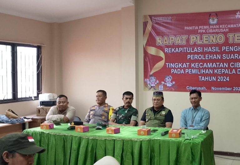 Rapat Pleno PPK Cibarusah Wujudkan Pemilu Damai dan Kondusif