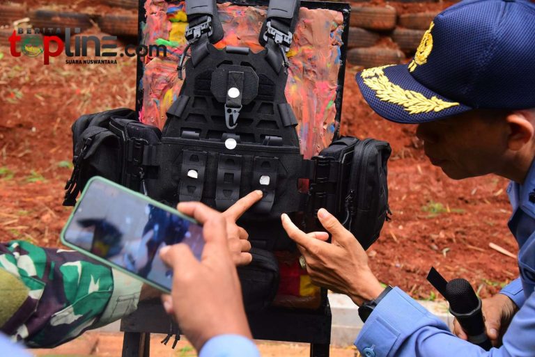 Dankormar Pastikan Rompi Anti-Peluru Apung Siap Operasi