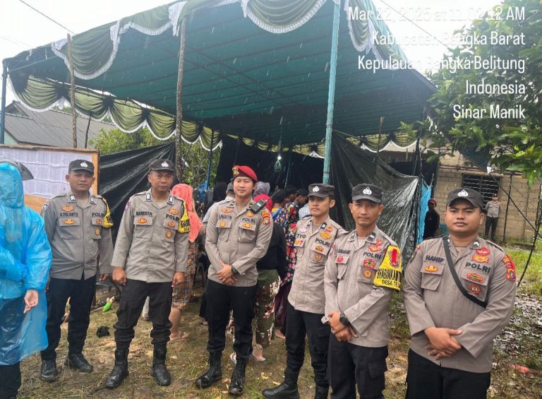 Polres Bangka Barat Kawal Ketat PSU di Desa Sinar Manik, Pastikan Demokrasi Aman