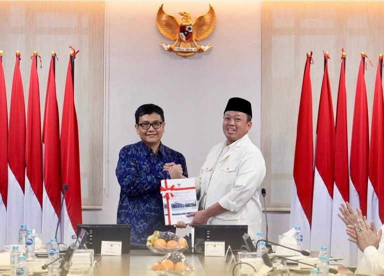 BPK Serahkan LHP Pengelolaan Sertifikasi Tanah dan PNBP ke Kementerian ATR/BPN