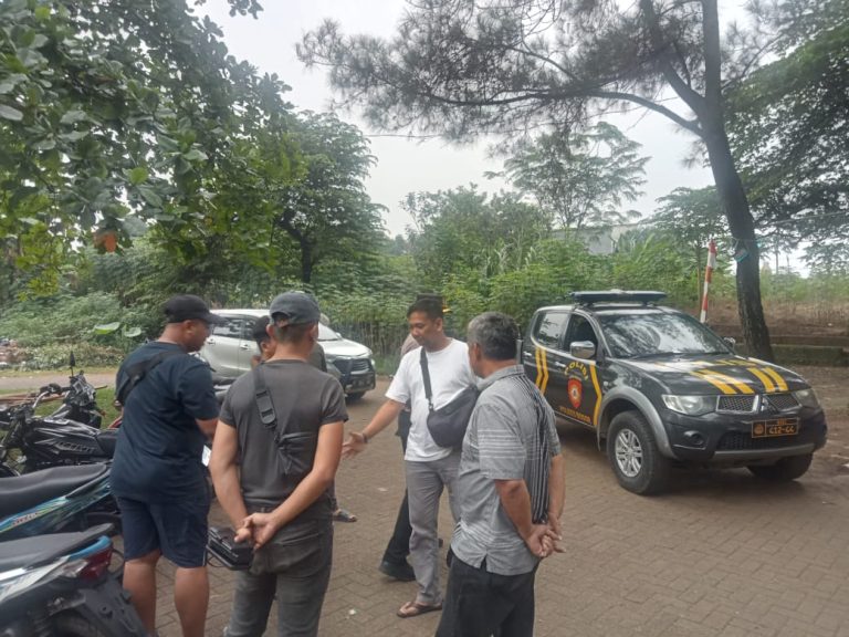 Polsek Kemang Bongkar Penjualan Obat Terlarang di Perumahan Bilabong