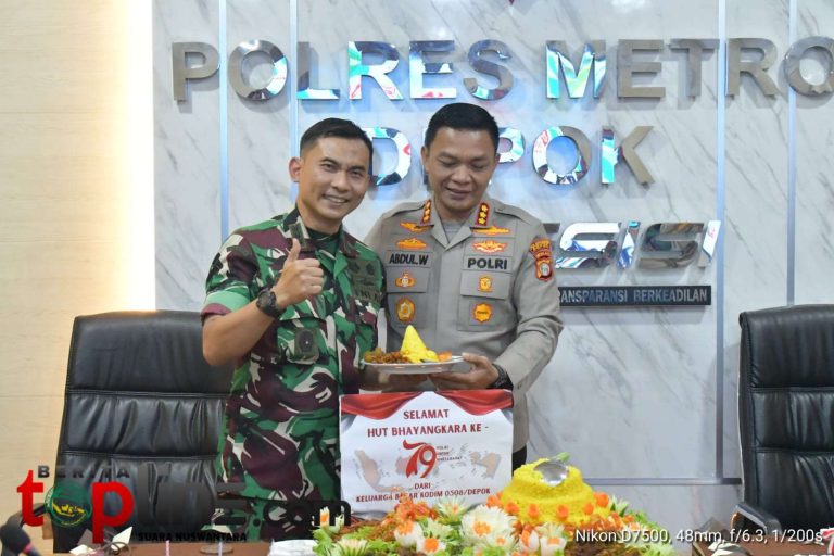 Kodim 0508/Depok Beri Kejutan Hari Bhayangkara di Mapolres Metro Depok