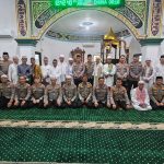 Polres Bangka Tengah Jalin Kedekatan Warga Lewat Sholat Jumat Bersama