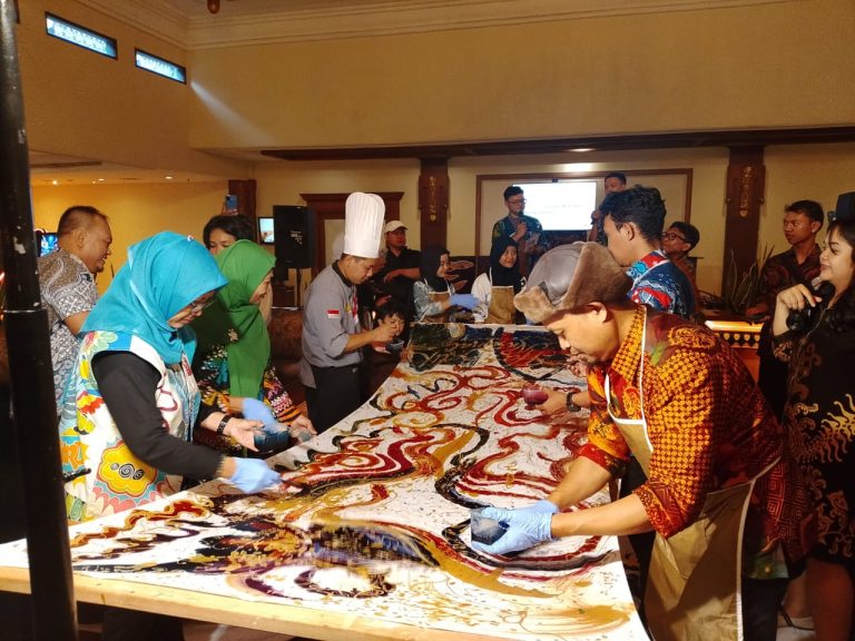 Loman Park Hotel Yogyakarta & Batiki Jannati, Inovasi Batik di Ruang Hospitality