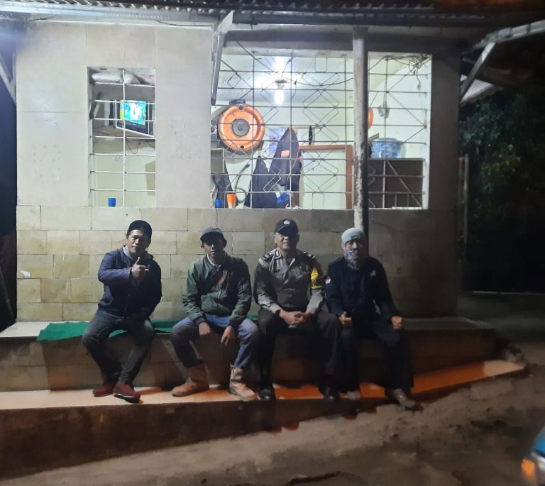 Polsek Cisarua Perkuat Siskamling, Warga Diajak Tingkatkan Kewaspadaan
