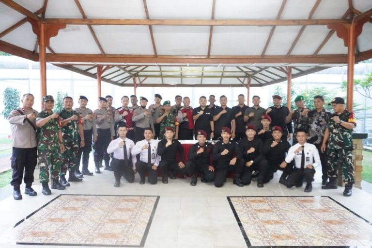 Tegakkan Ketertiban, Rutan Depok Sidak Gabungan TNI dan Polri