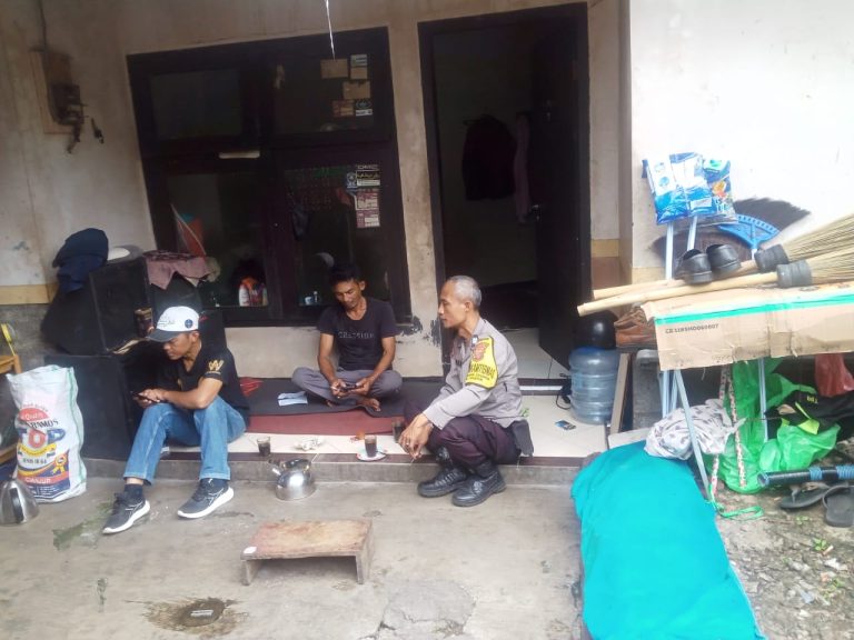 Aiptu Saepul M, Berikan Himbauan Kamtibmas kepada Warga