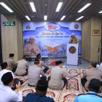 Wujud Peduli Sesama, Humas Polri Berikan Tali Asih Kepada 100 Anak Yatim pada Khataman HUT Ke-74