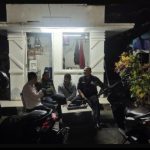 Bhabinkamtibmas Polsek Cisarua Kontrol Pos Kamling dan Sampaikan Pesan Kamtibmas